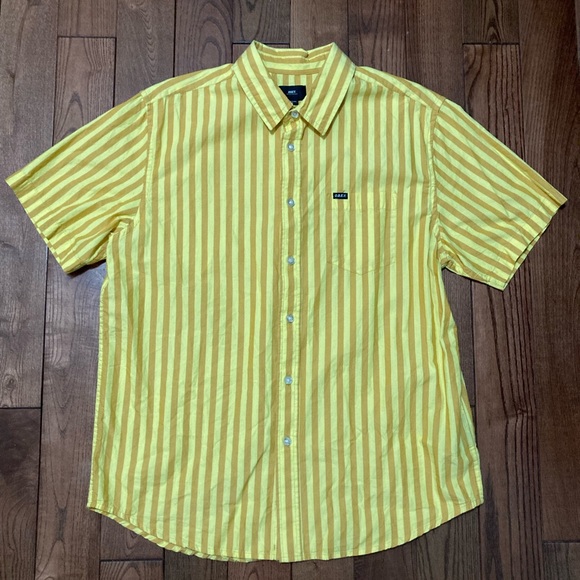 Obey - Striped Button Down S/S Shirt - Medium - Picture 2 of 3